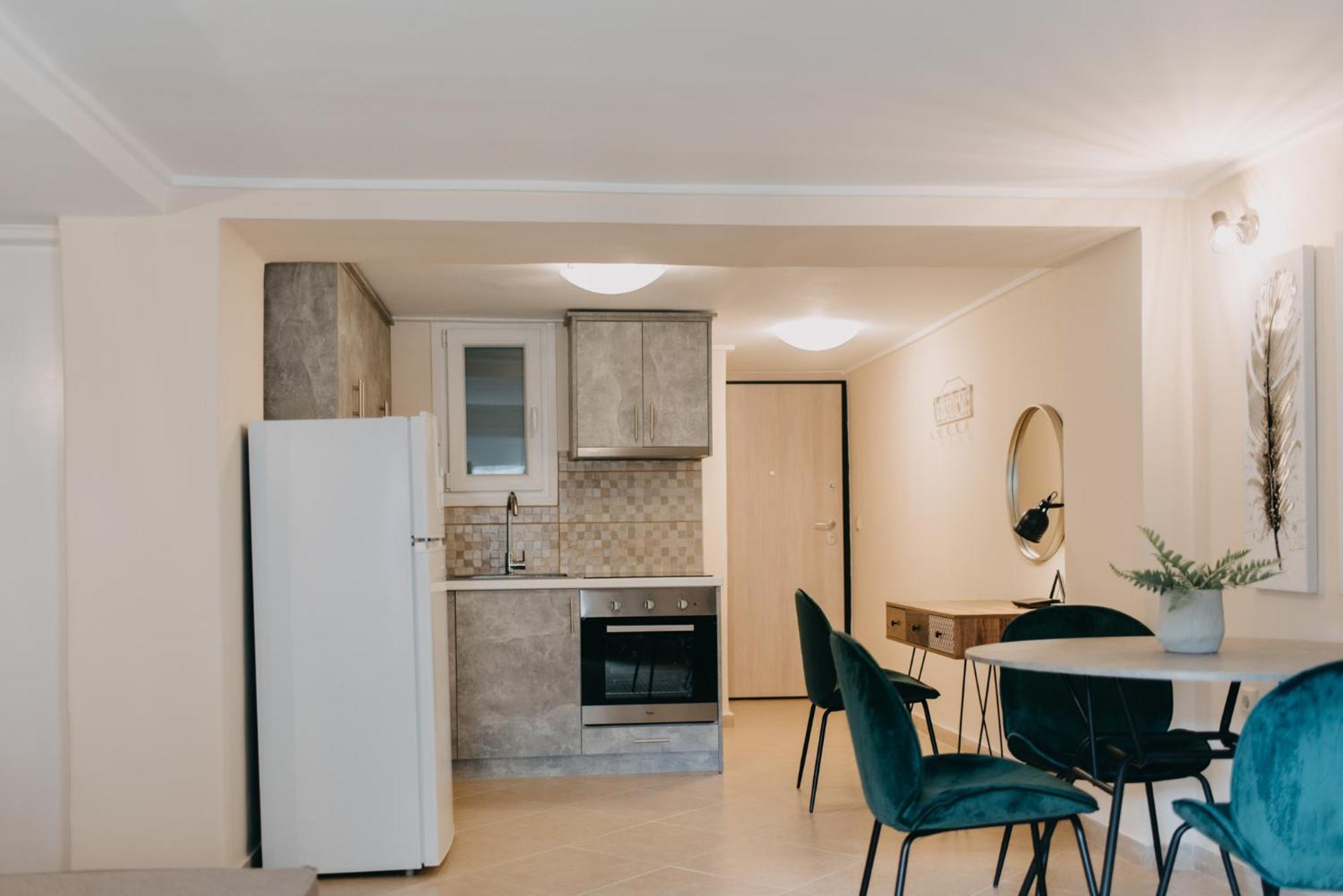 Best House, Central Luxury Apartment, Agiou Nikolaou, Patra Kültér fotó