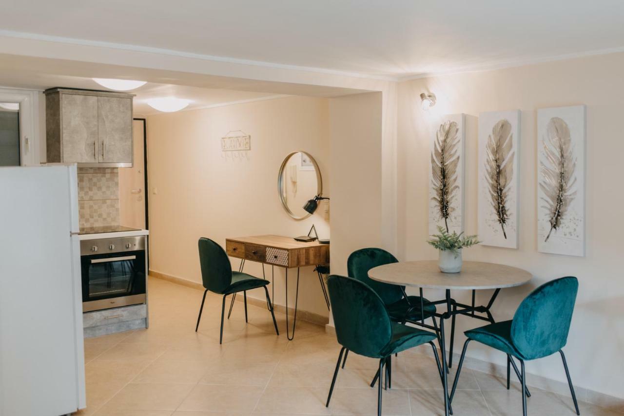 Best House, Central Luxury Apartment, Agiou Nikolaou, Patra Kültér fotó